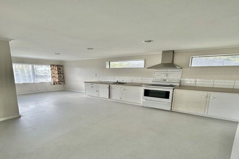 Photo of property in 3 Hanson Grove, Stokes Valley, Lower Hutt, 5019