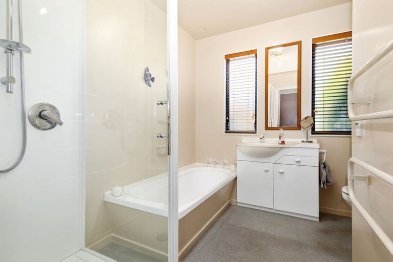 Photo of property in 9b Bay Drive, Titahi Bay, Porirua, 5022