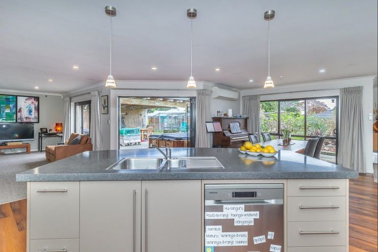 Photo of property in 177 Queen Street West, Levin, 5510