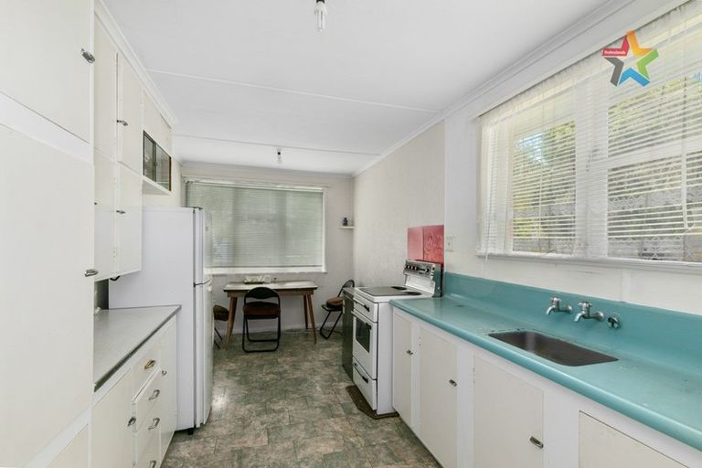 Photo of property in 286 Oxford Terrace, Avalon, Lower Hutt, 5011