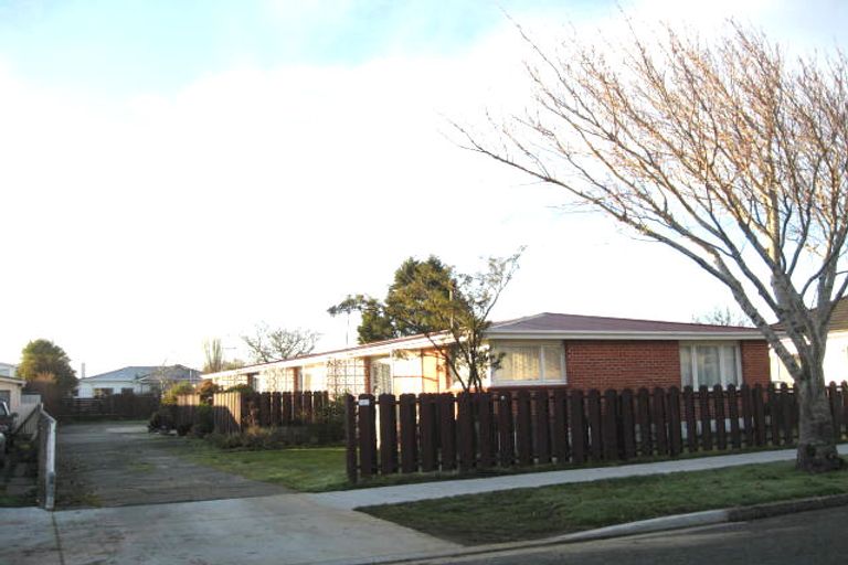 Photo of property in 15 Clifton Street, Windsor, Invercargill, 9810