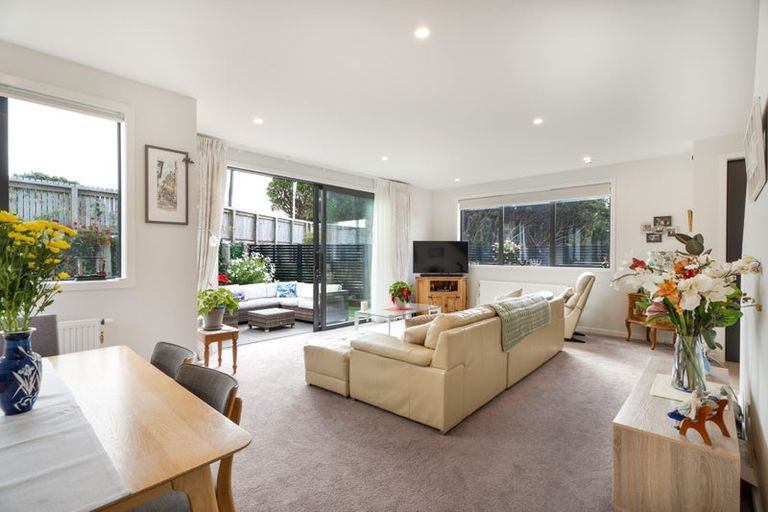 Photo of property in 2 Skysail Lane, Whitby, Porirua, 5024