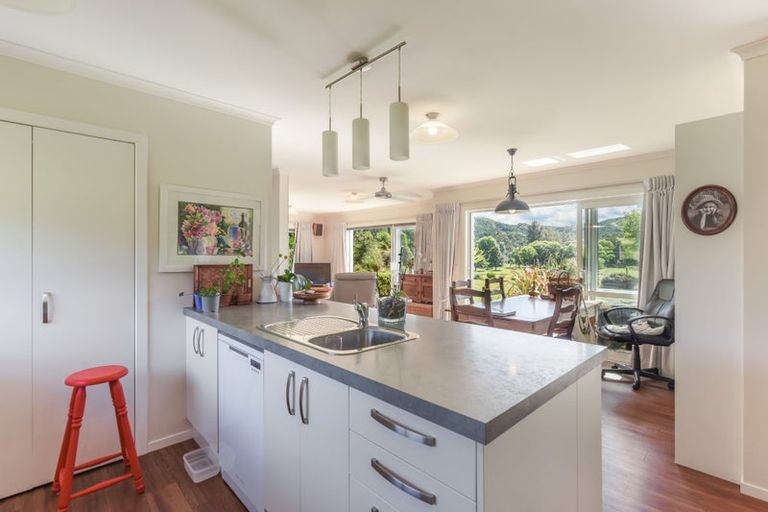 Photo of property in 927 Waiwhero Road, Ngatimoti, Motueka, 7196