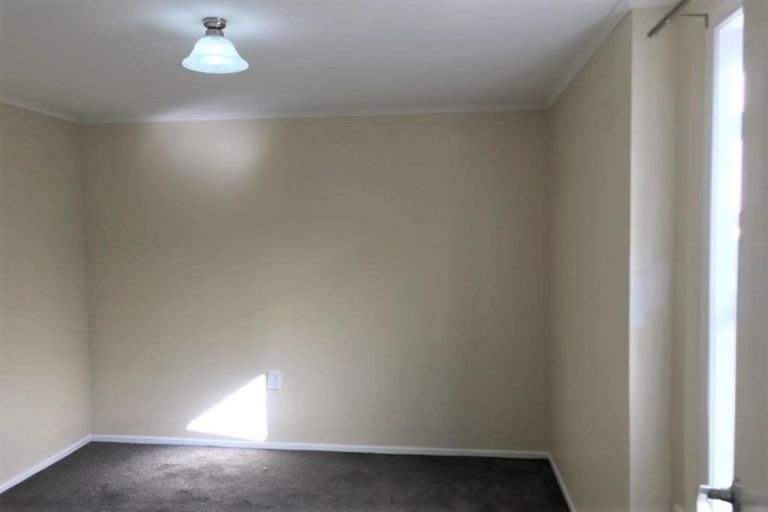 Photo of property in 40 Govett Avenue, Frankleigh Park, New Plymouth, 4310