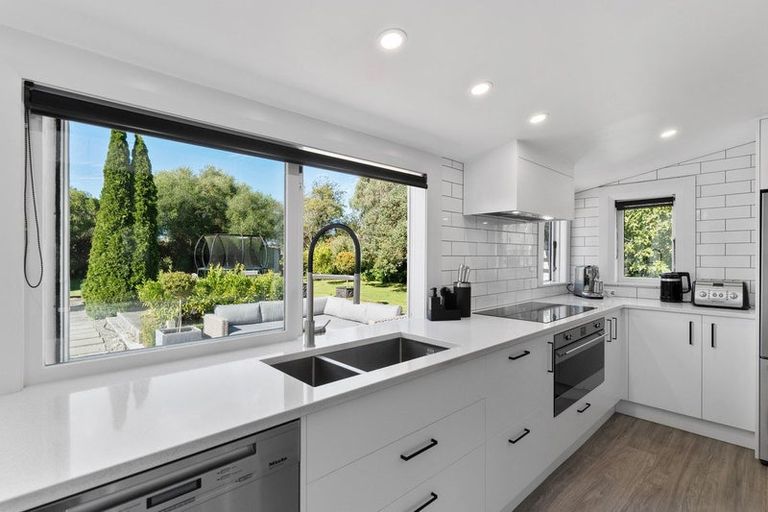 Photo of property in 63 Dublin Street, Martinborough, 5711