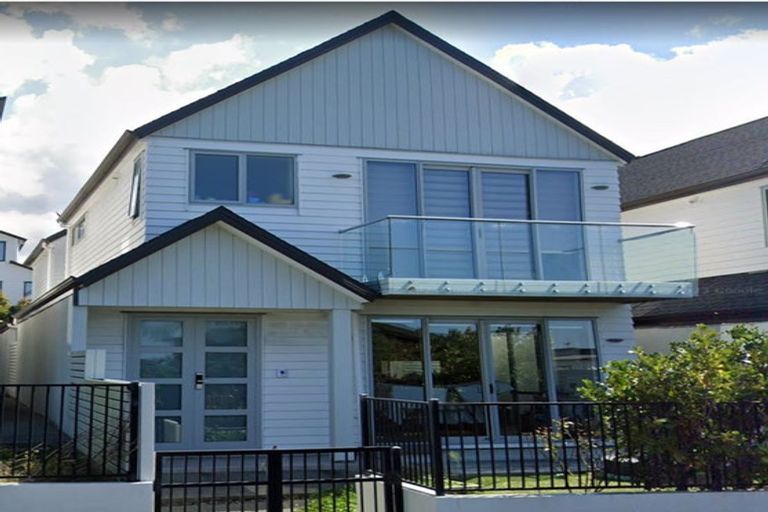 Photo of property in 10 Uranga Lane, Long Bay, Auckland, 0630