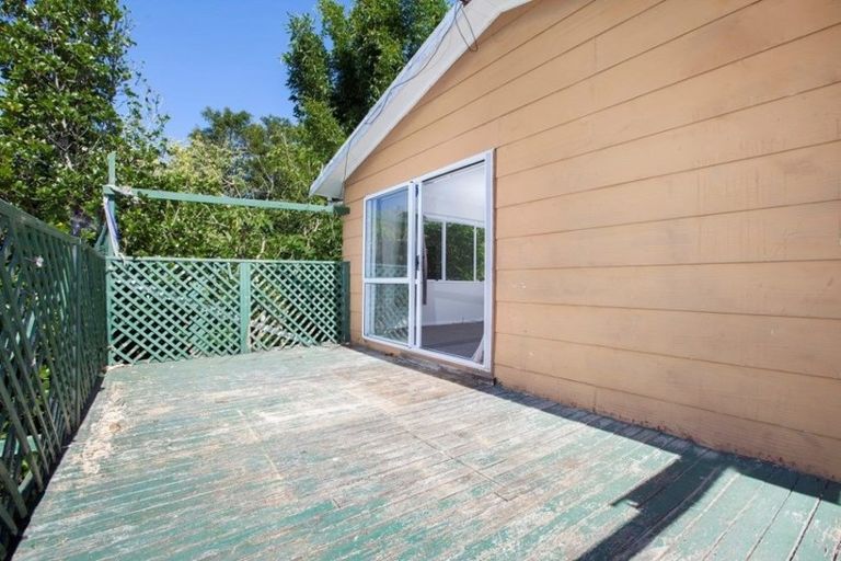 Photo of property in 3/18a Sarona Avenue, Glen Eden, Auckland, 0602