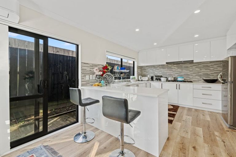 Photo of property in 23 Seddon Avenue, Papatoetoe, Auckland, 2104