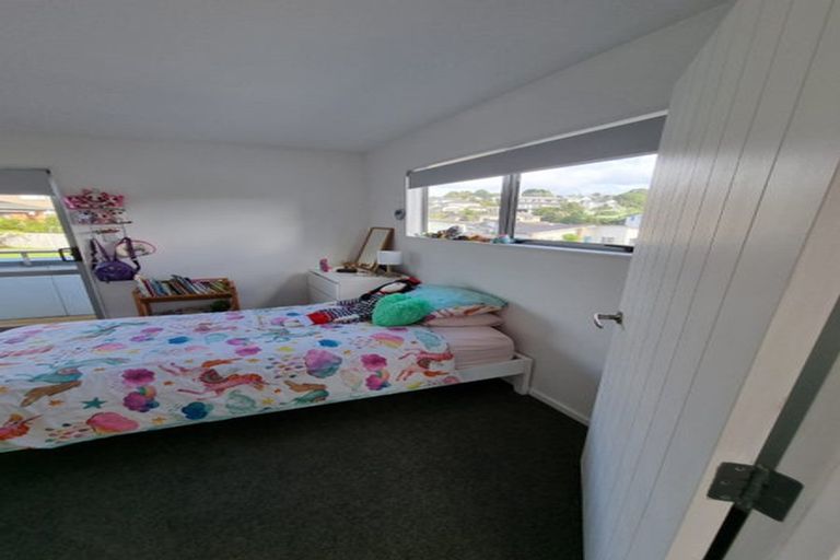 Photo of property in 12 Vino Cina Heights, Ranui, Auckland, 0612