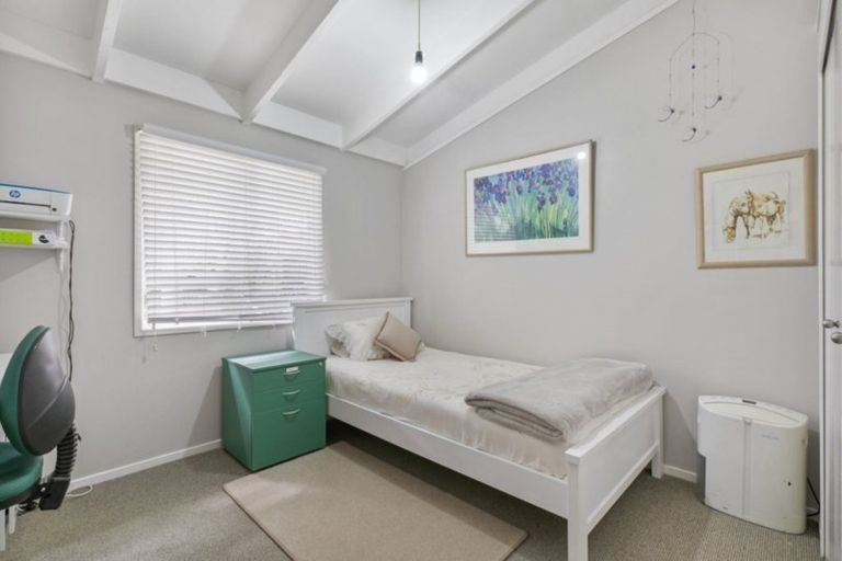 Photo of property in 2/37 Glamorgan Drive, Torbay, Auckland, 0630