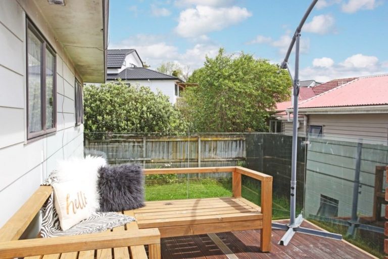 Photo of property in 2/1 Totara Road, Manurewa, Auckland, 2102