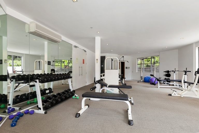 Photo of property in 1/7 The Promenade, Takapuna, Auckland, 0622