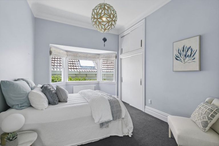 Photo of property in 22 Central Terrace, Kelburn, Wellington, 6012