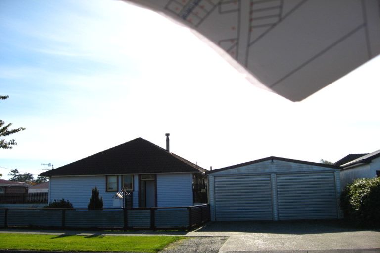 Photo of property in 15 Lawrence Street, East Gore, Gore, 9710