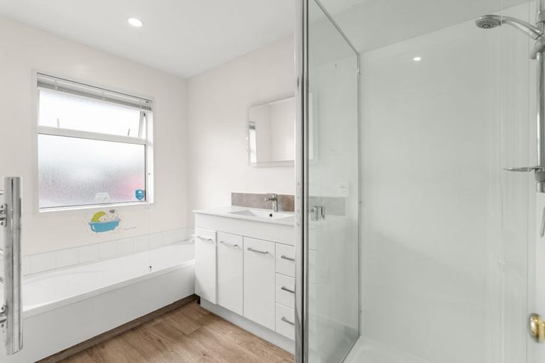 Photo of property in 54 Englefield Road, Northwood, Christchurch, 8051