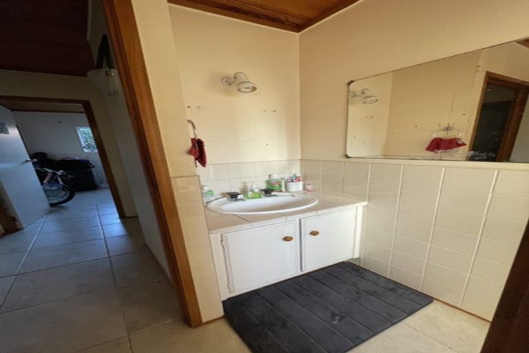 Photo of property in 6 Gloaming Place, Conifer Grove, Takanini, 2112