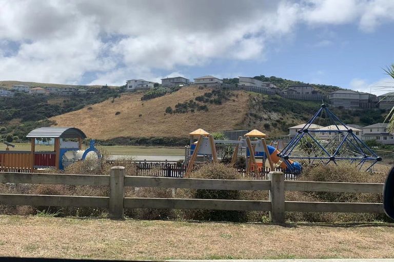 Photo of property in 42 Mauldeth Terrace, Churton Park, Wellington, 6037