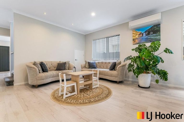 Photo of property in 41 Cloonlyon Drive, Flat Bush, Auckland, 2019