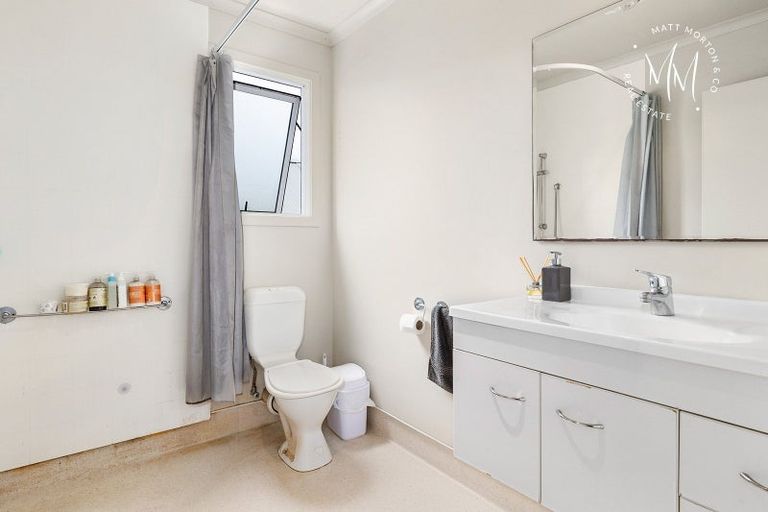 Photo of property in 123 Harbour Terrace, North Dunedin, Dunedin, 9016