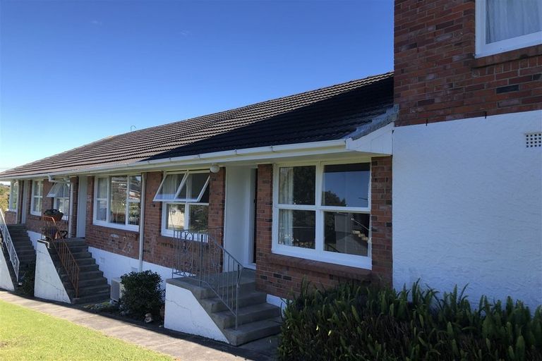 Photo of property in 3/32 Alamein Avenue, Belmont, Auckland, 0622