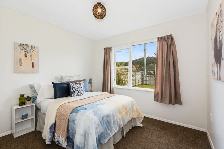 Photo of property in 42 Donnelley Drive, Wainuiomata, Lower Hutt, 5014