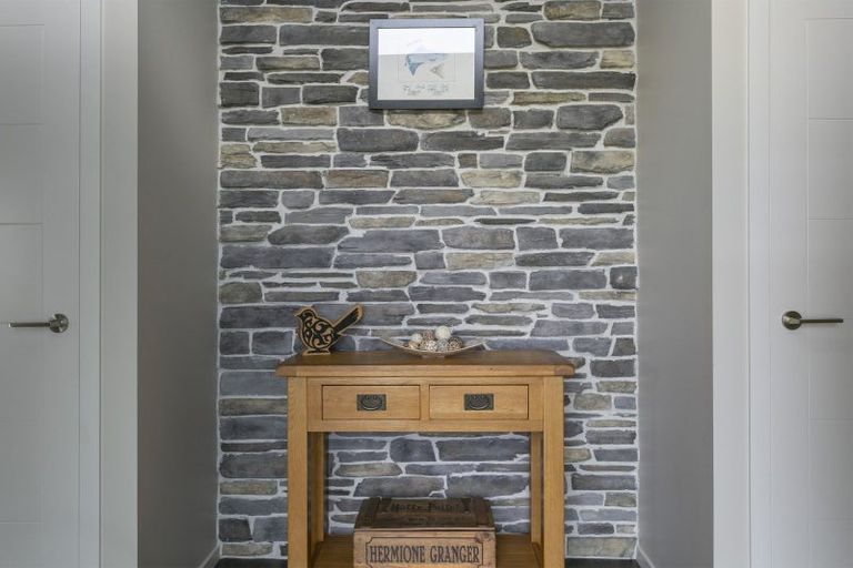 Photo of property in 2/500 Kinloch Road, Kinloch, Taupo, 3377