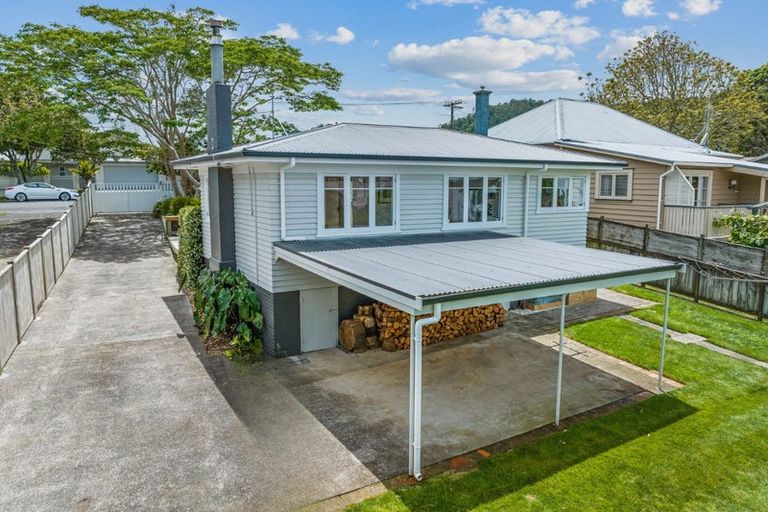 Photo of property in 2 Parahaki Street, Regent, Whangarei, 0112