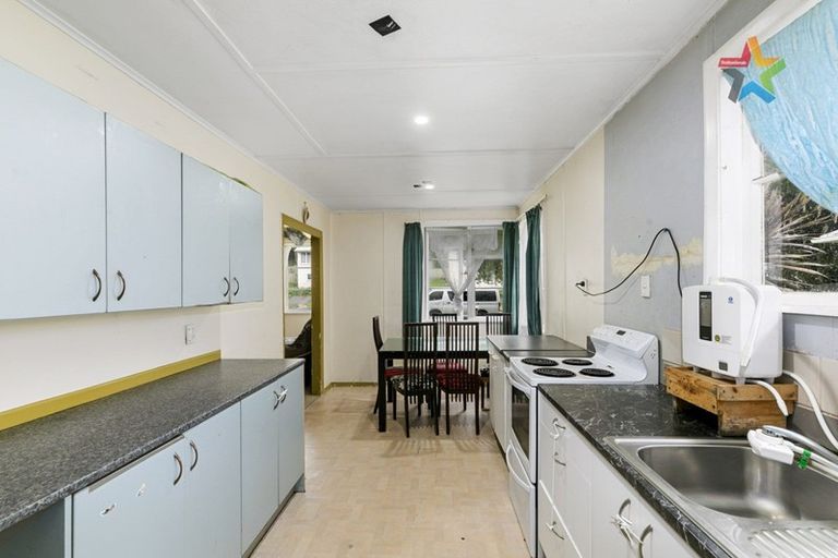 Photo of property in 133 George Street, Stokes Valley, Lower Hutt, 5019