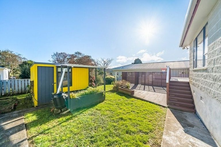 Photo of property in 94 Manuka Street, Stokes Valley, Lower Hutt, 5019