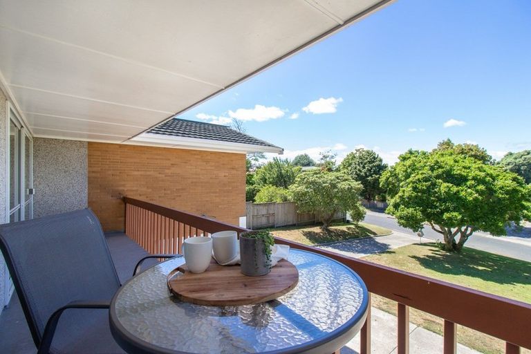 Photo of property in 47 Grand Vue Road, Kawaha Point, Rotorua, 3010