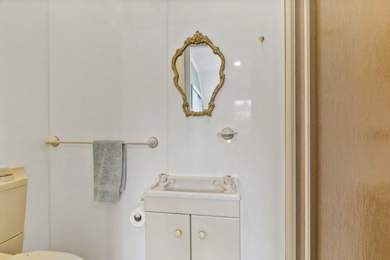 Photo of property in 4/9 Tawa Street, Tawa, Wellington, 5028