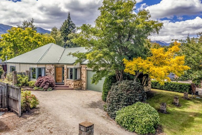 Photo of property in 2 Bath Street, Hanmer Springs, 7334