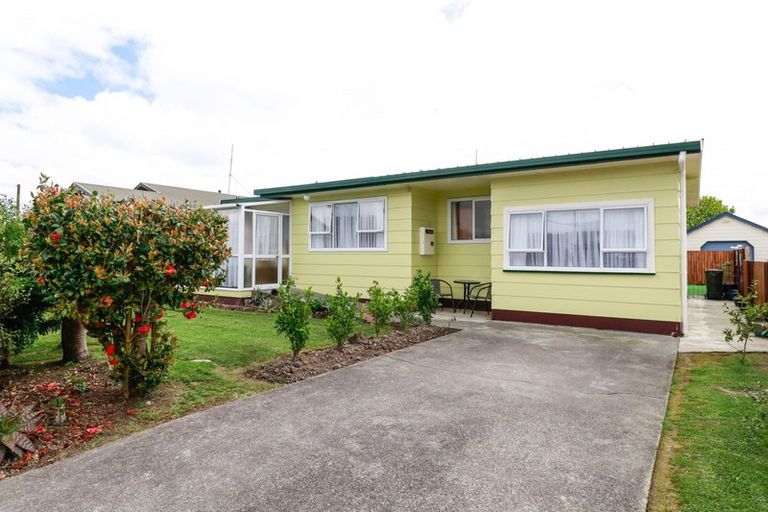 Photo of property in 5 Edward Street, Pahiatua, 4910