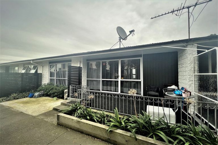 Photo of property in 2/65 Lincoln Road, Hillmorton, Christchurch, 8024
