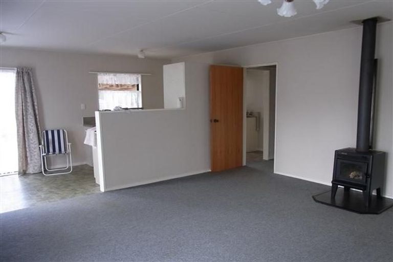 Photo of property in 14 Dellys Grove, Levin, 5510