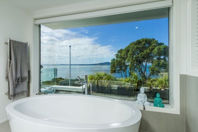 Photo of property in 31 Beach Road, Castor Bay, Auckland, 0620