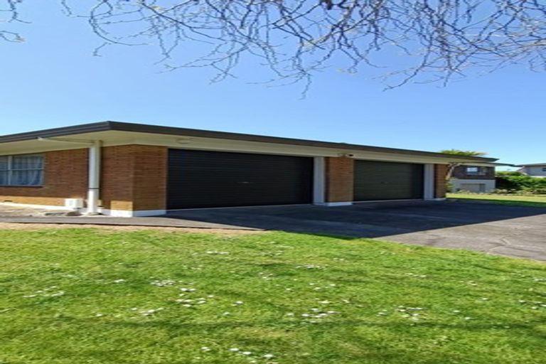 Photo of property in 27 Rushgreen Avenue, Pahurehure, Papakura, 2113
