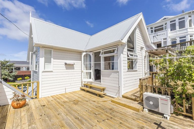 Photo of property in 56 Mitchell Street, Brooklyn, Wellington, 6021