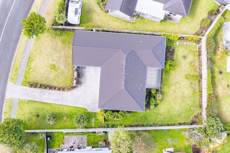 Photo of property in 4 Kowi Lakes Drive, One Tree Point, 0118