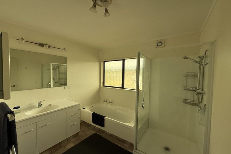 Photo of property in 193 Waitaha Road, Welcome Bay, Tauranga, 3112