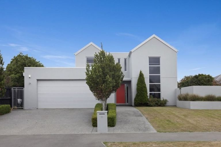 Photo of property in 31 Linkwater Way, Parklands, Christchurch, 8083
