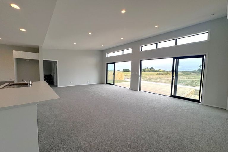 Photo of property in 10 Phillips Street, Sanson, 4817