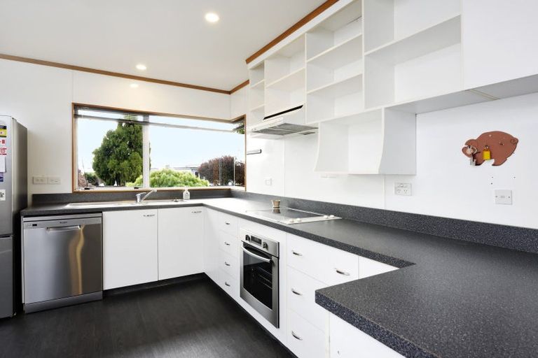 Photo of property in 10 Cautley Street, Richmond, 7020