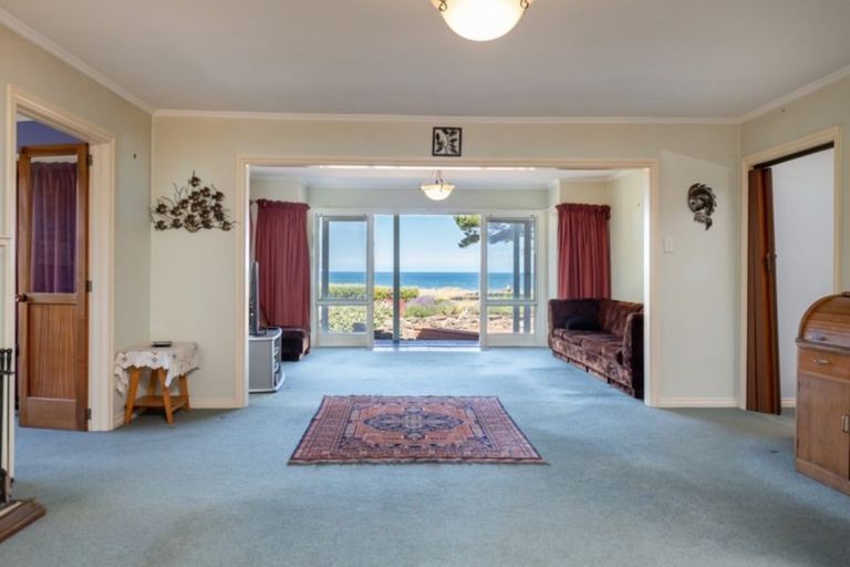 Photo of property in 90 Rarangi Beach Road, Rarangi, Blenheim, 7273