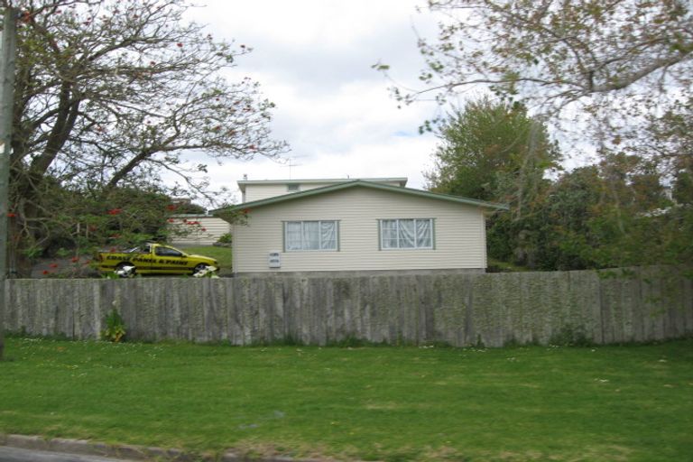 Photo of property in 18 Walbrook Road, Manly, Whangaparaoa, 0930