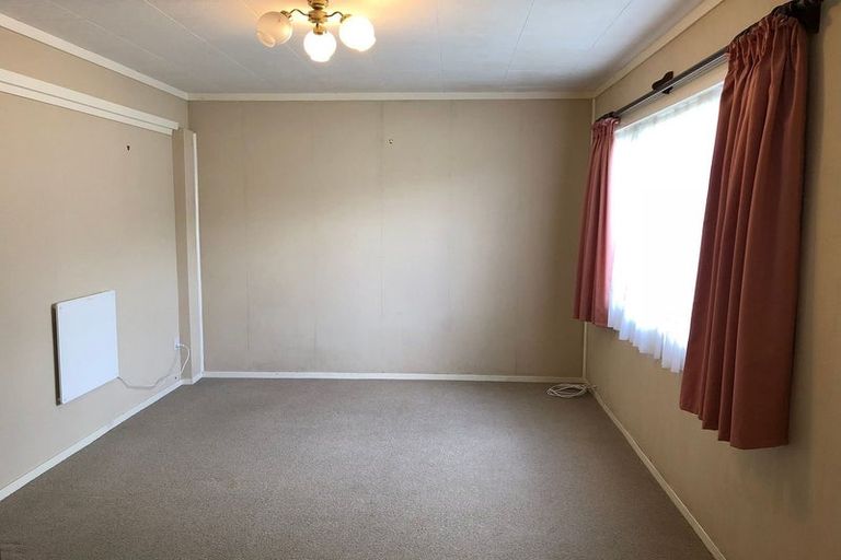 Photo of property in 25 Wilkinson Way, Browns Bay, Auckland, 0630