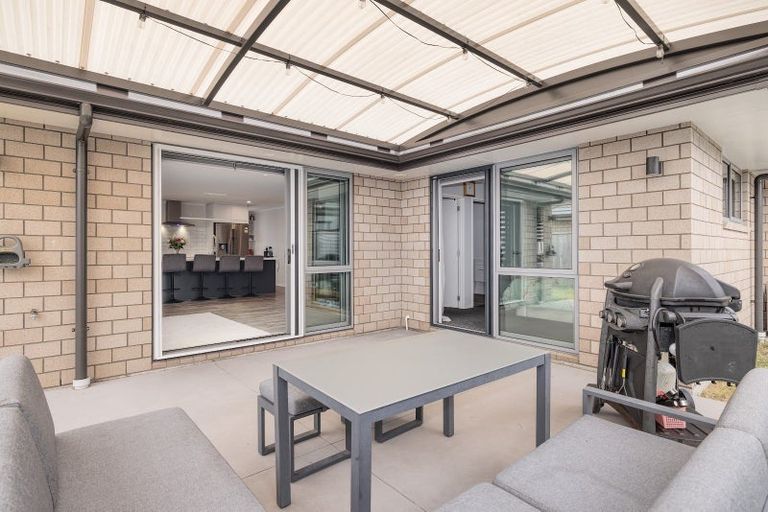 Photo of property in 9 Colpoma Close, Papamoa Beach, Papamoa, 3118