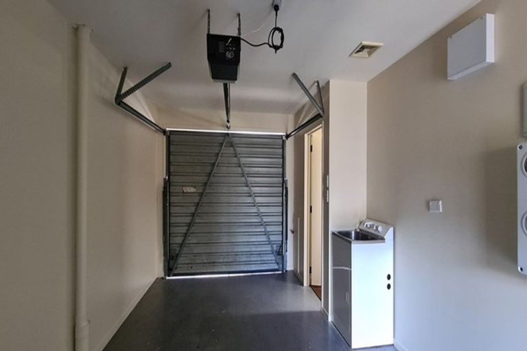 Photo of property in Lakeview Terrace, 20/14 Ambrico Place, New Lynn, Auckland, 0600