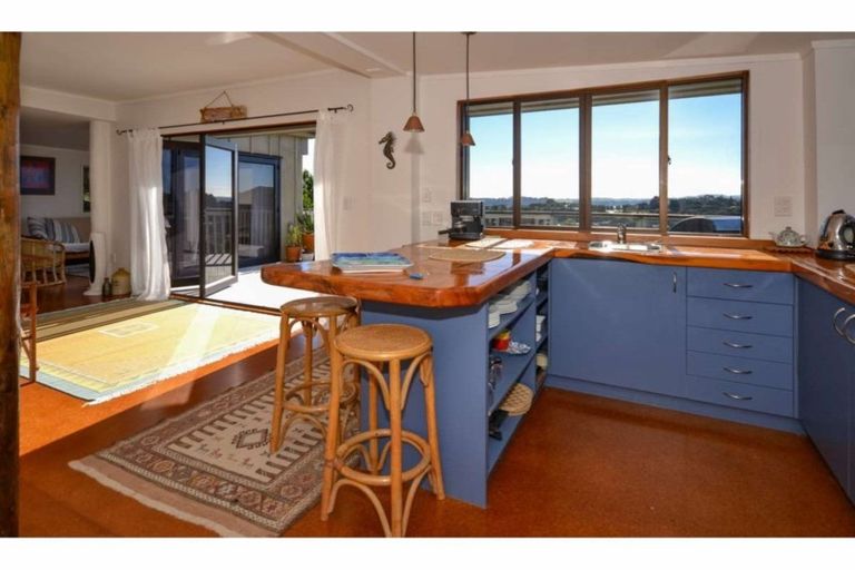 Photo of property in 45 Doves Bay Road, Kerikeri, 0294
