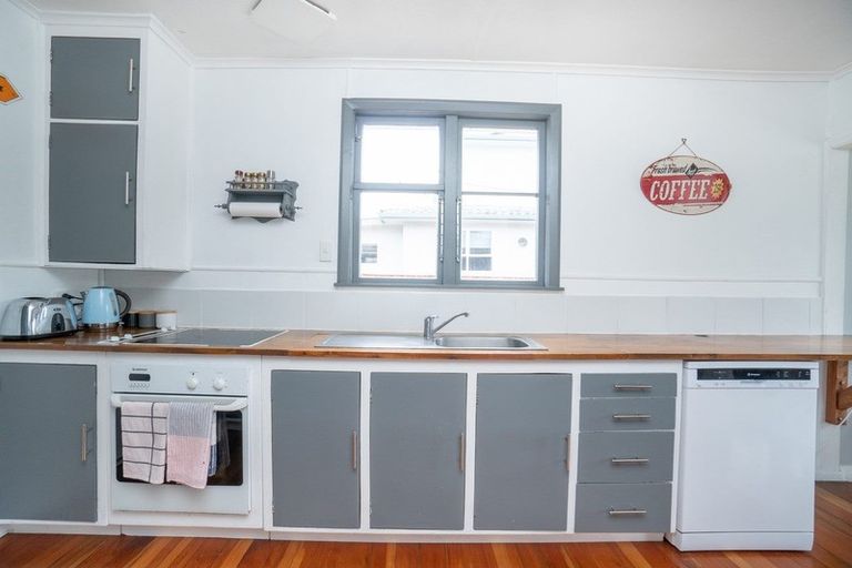 Photo of property in 29 Galway Avenue, Hokowhitu, Palmerston North, 4410